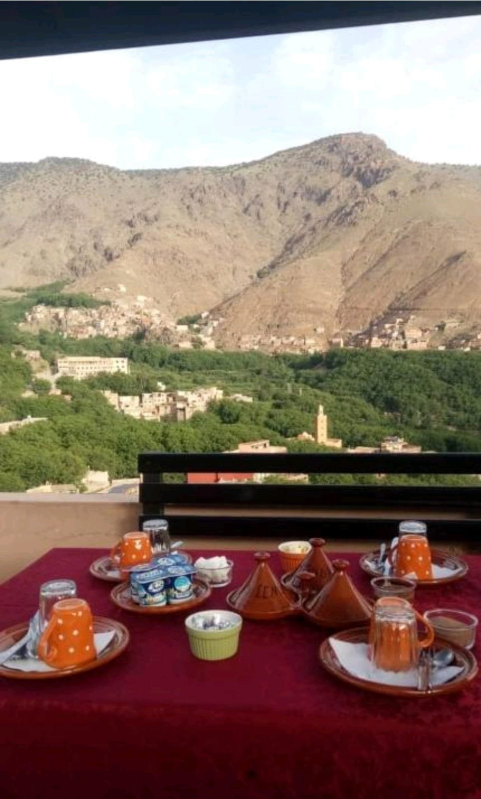 Terrace dining with Atlas mountain view